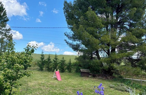 Limoux Maison | Gîte rénové et climatisé avec jardin privé « Aux Volets Bleus »