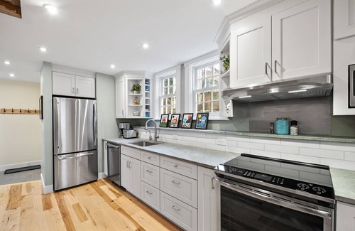 Marblehead Appartement | Renovated Apartment in Marblehead Historic District