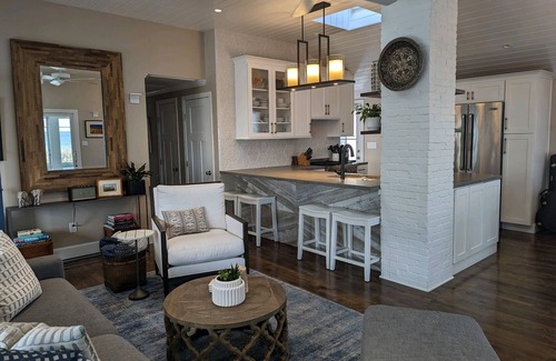 Waveland Maison | Renovated Beach House with 180 degree Ocean Views, Steps to the Sand