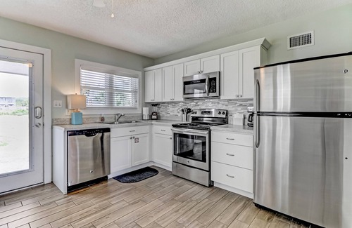 Fernandina Beach Maison | Amelia Island - Cottage en bord de mer rénové - à quelques pas de l'océan!