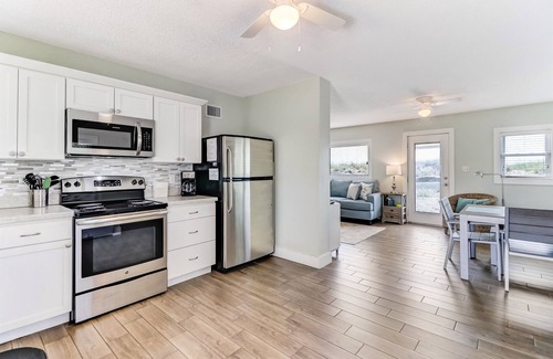 Fernandina Beach Maison | Amelia Island - Cottage en bord de mer rénové - à quelques pas de l'océan!