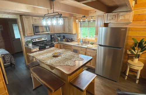 Branchport Cabine | Renovated Cabin, with custom craftwork, in Picturesque Finger Lakes Wine Country