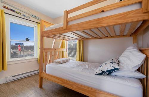 Camp Ellis Maison | Renovated Coastal Haven Camp Ellis Classic Escape