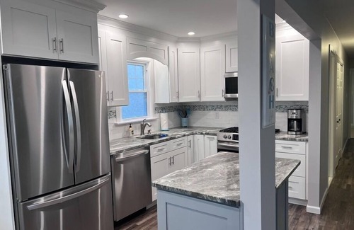 South End Copropriété | Renovated Condo/3BR 2BA First Floor Unit Near South End Beach Access