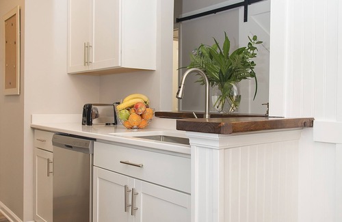 Rehoboth Beach Copropriété | Renovated Condo Near Outlets, 3.5 Miles to the Beach