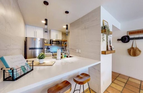 South Scottsdale Copropriété | Renovated Condo with Pool, Spa, & Gym access