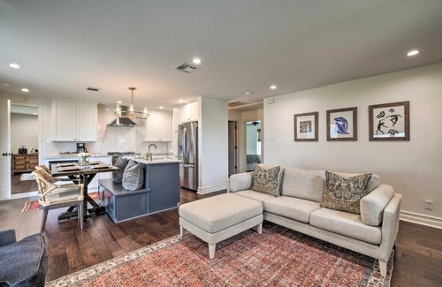 College Hills Estates Maison | Renovated Cottage with Patio by TX AandM Campus!