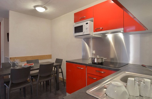 Macot-la-Plagne Appartement | Appartement rénové au cœur de la station, 2 pièces, balcon, proche pistes et commerces
