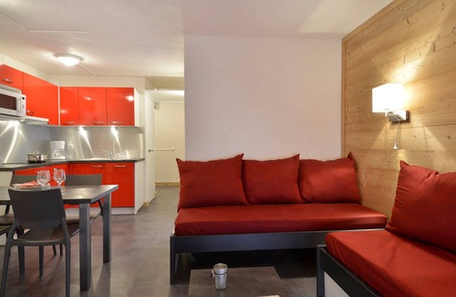 Macot-la-Plagne Appartement | Appartement rénové au cœur de la station, 2 pièces, balcon, proche pistes et commerces