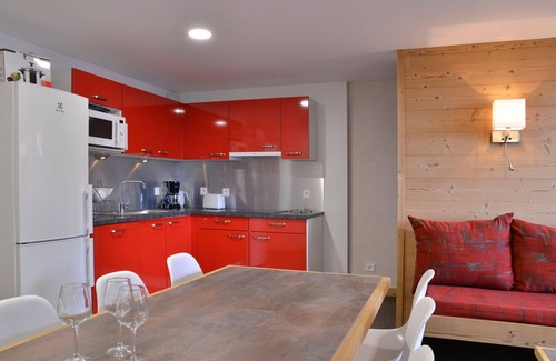 Macot-la-Plagne Appartement | Appartement rénové et chaleureux proche des pistes, 3 pièces + cabine pour 8 pers, animaux admis
