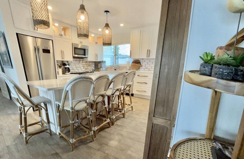 New Smyrna Beach Maison | Renovated, Direct Oceanfront 5BR/6BA private pool home sleeps 16