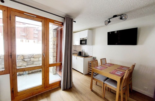 Belle Plagne Appartement | Renovated divisible studio in the heart of the resort with parking and WIFI