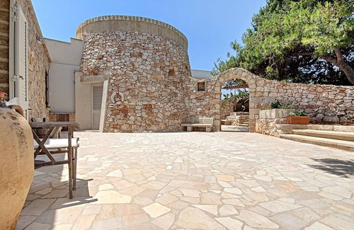 Santa Maria di Leuca Villa | Villa renovée avec piscine privée à 950m de la mer