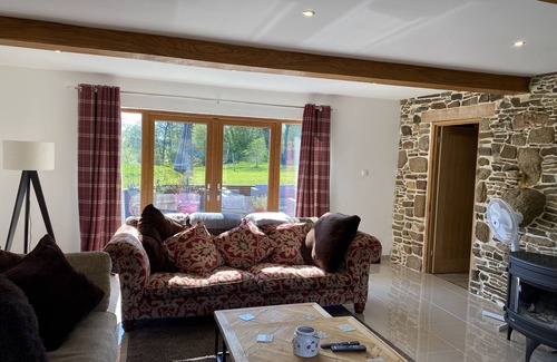 Bazouges-la-Perouse Maison | Renovated farmhouse in peaceful location