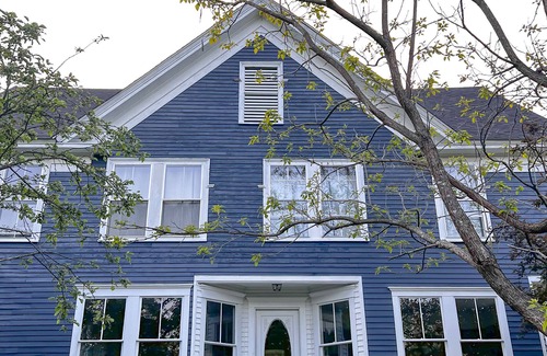 Sebago Maison | Renovated Farmhouse Close to Sebago Lake