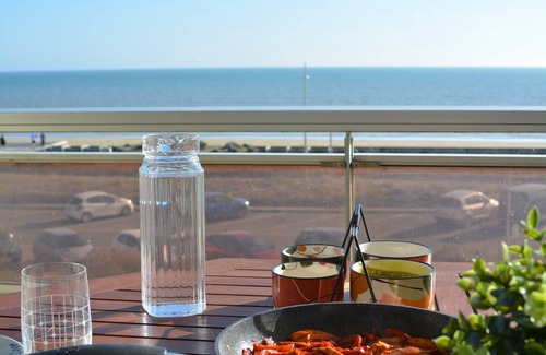 Saint-Hilaire-de-Riez Appartement | Appartement rénové vue mer - Esplanade St Jean de Monts - Wifi gratuit