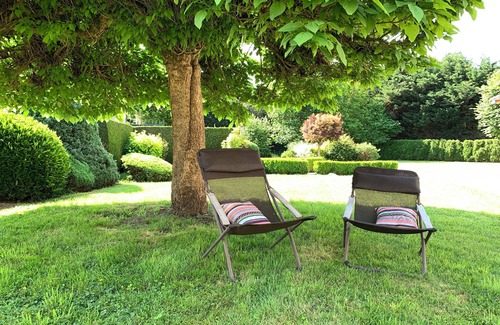 Froideconche Appartement | Meublé rénové en rez de jardin rénové avec terrasse