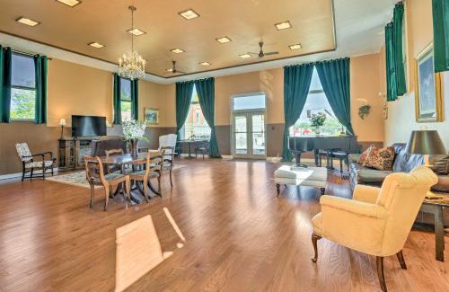 Bartonville Maison | Renovated Historic Cottage about 4 Mi to Peoria!