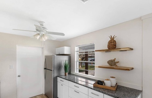 South Daytona Maison | Renovated Home by Beach & Daytona Intl. Speedway