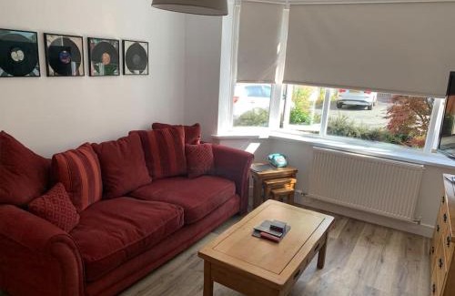 Chester Maison | Renovated home, fab location, garden, pet friendly and parking
