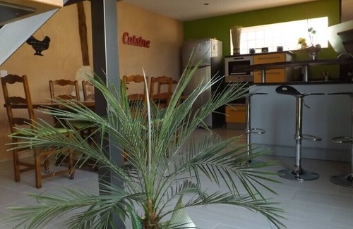 Thillot Cottage | Maison rénovée, tout confort avec baignoire balnéo, baby-foot, ping pong
