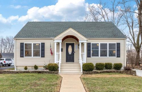 Wentzville Maison | Renovated House for 14 in Wentzville MO