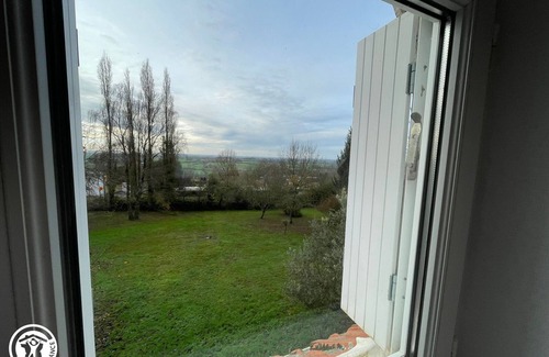 Cheffois Cottage | Renovated house near Rocher de Cheffois with Wifi