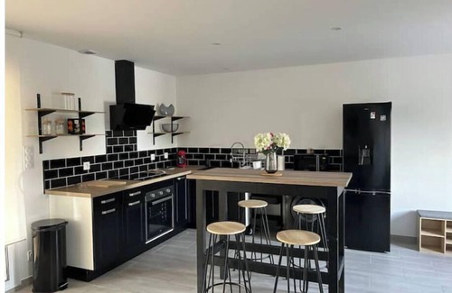 Digoin Maison | Maison rénovée avec terrasse couverte et jardin clos