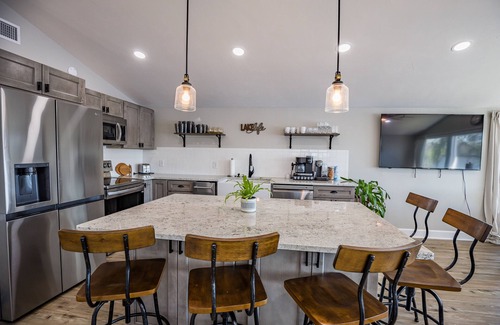 Quincy Maison | Renovated Lake Talquin Getaway!