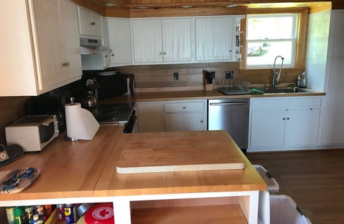 Skaneateles Cottage | A orillas del lago Level (sin escalones) West Shore - 5 min to Village