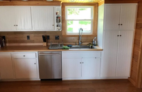 Skaneateles Cottage | A orillas del lago Level (sin escalones) West Shore - 5 min to Village