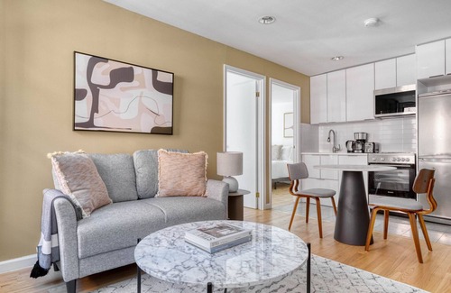 Little Italy Appartement | Renovated Nolita 2BR w/ W/D, nr SoHo, by Blueground