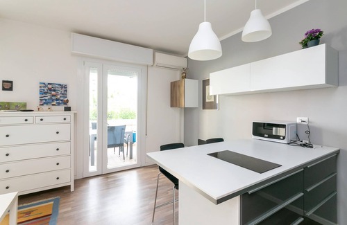 Faro Appartement | *Renovated* Pool/Beach Place [+Free Parking]