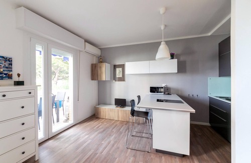 Faro Appartement | *Renovated* Pool/Beach Place [+Free Parking]
