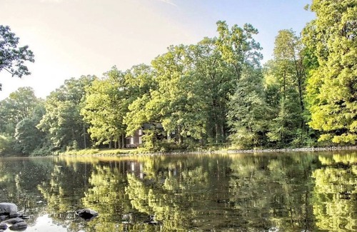 Millmont Cabine | Renovated Riverfront Cabin w/ Outdoor Adventures