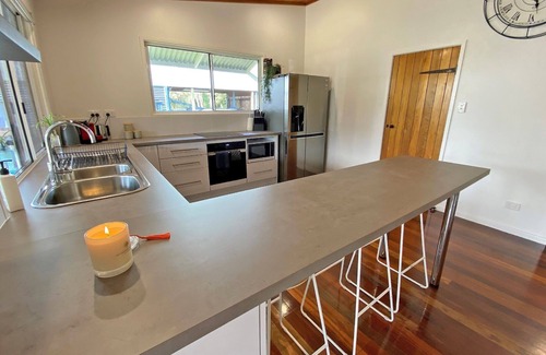 Amity Point Maison | Renovated Shack With All the Comforts of Home