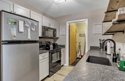 Great Valley Copropriété | Renovated Ski In Ski Out Condo at Holiday Valley