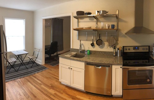 East Durham Appartement | Renovated Space Close to Downtown - A