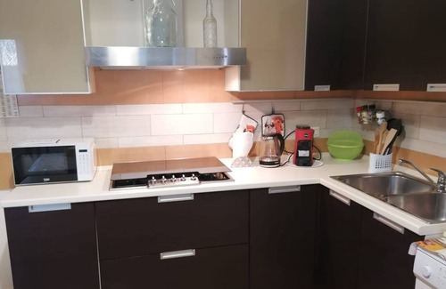 Furnari Appartement | Renovated, spacious apartment with garden