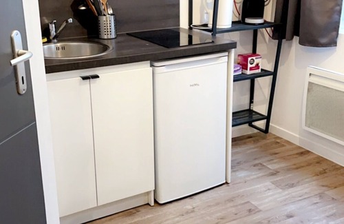 Coteaux Ouest Appartement | Studio rénové à 5 min du centre-ville