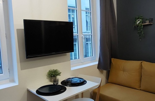 Coteaux Ouest Appartement | Studio rénové à 5 min du centre-ville