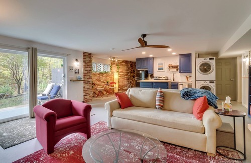 Crozet Appartement | Renovated Studio on 5 Acres - Near Vineyards!