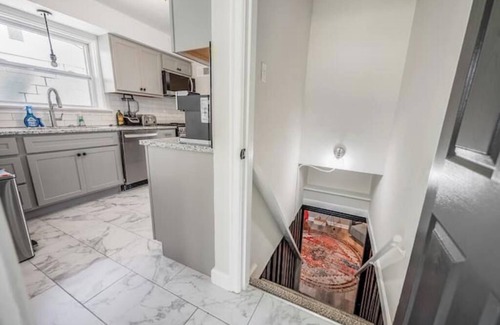 St. Louis Maison | Renovated Stylish Home Central New Furnishings