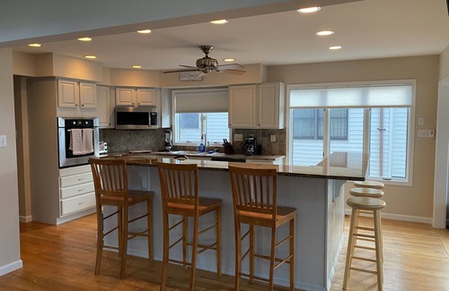South Bethany Harbor Maison | Renovated with Amazing Water Views & Access - only 1.5 Blocks to Beach!