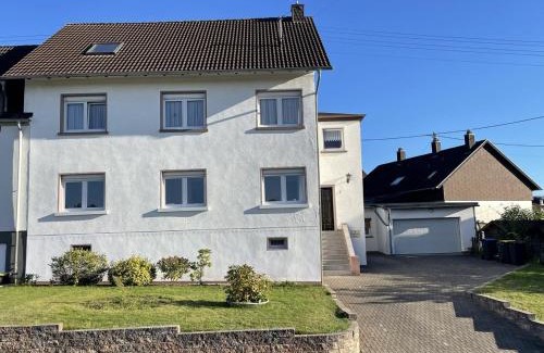 Riegelsberg Appartement | Renovierte 85qm 6 PAX Altbauwohnung und Terasse - Apartment "Karin"