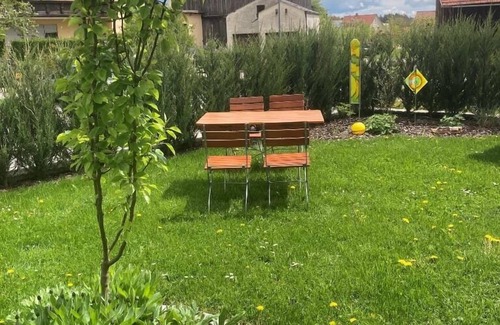 Hemau Appartement | Maison de vacances rénovée (110 m2) avec baignoire et connexion Wi-Fi gratuite