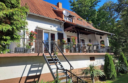 Orscholz Maison | Renoviertes Forsthaus mit Feuerstelle und Kaminofen. Nähe Aussichtpunkt Cloef