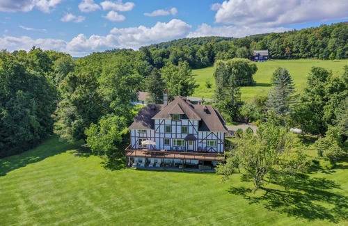 Hammondsport Maison | Louez un domaine entier au coeur du pays du vin! La meilleure vue autour!