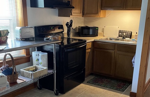 Williamsport Appartement | Rent by the month ,fully furnished.Centrally located, cozy & clean.