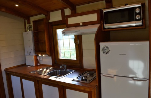 Meaudre Maison | Location d'une roulotte en bois tout confort à la ferme sur le Vercors